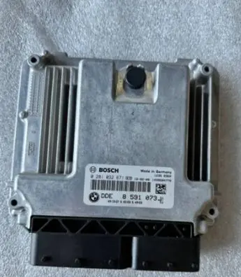 BMW 3 F30 F35 F31 Engine control unit/module 0281032671 8591073