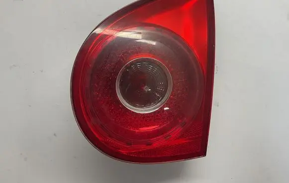 Volkswagen Golf V Tailgate rear/tail lights 285002
