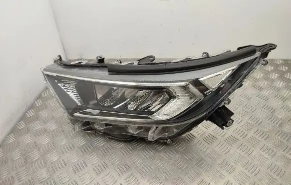 Toyota RAV 4 (XA50) Headlight/headlamp