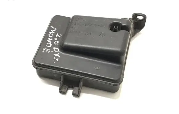 Vacuum air tank
