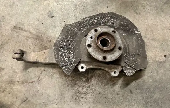 BMW 5 F10 F11 Front wheel hub spindle knuckle 31216775770 6775770 AIMGSICU