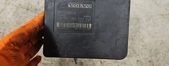 Volvo V70 ABS Pump 30736589A 00001251E4 10096004273