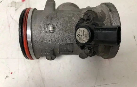 Mercedes-Benz C AMG W204 Air pressure sensor A0061531528 A6460900754