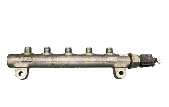 Hyundai i20 (PB PBT) Fuel main line pipe 314002A700 120609 1211736109