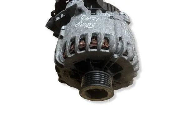 Peugeot 5008 Generator/alternator 9675753680 2812707C 613048839