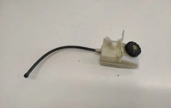 Renault Espace IV Brake fluid reservoir 8200021398