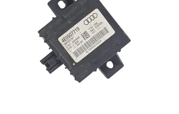 Audi A8 S8 D3 4E Alarm control unit/module 4E0907719 28053787 19800D63D4E