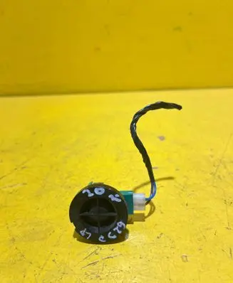 Opel Zafira B Front door high frequency speaker 90520836