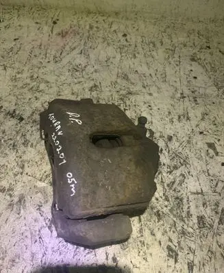 Volkswagen Touran I Front brake caliper