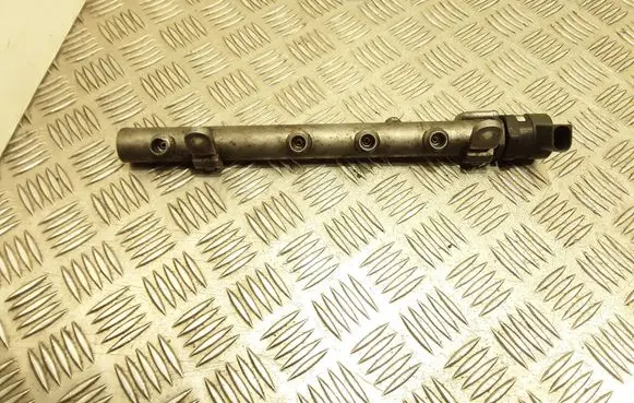 Mercedes-Benz E W211 Fuel main line pipe A6420700495002 A6110780449 0281002494