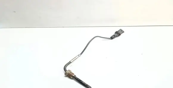Opel Astra J Exhaust gas temperature sensor 55566185 428101732 1148428101732