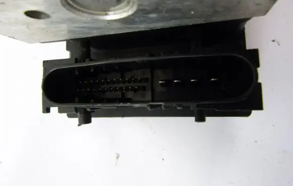 Nissan Almera N16 ABS Pump 47660BN700