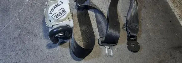 Opel Vivaro Front seatbelt 868848824R