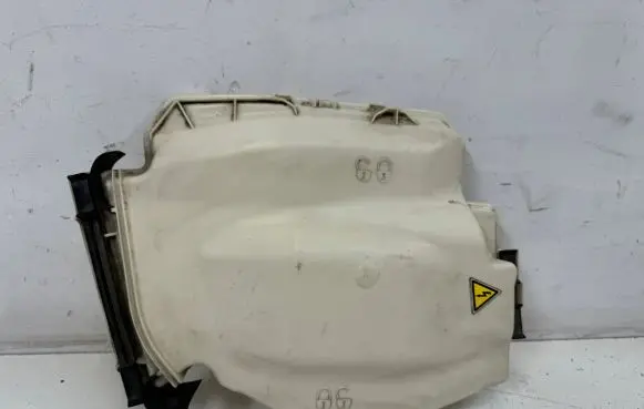 BMW 3 E90 E91 Fuse box cover 7544577