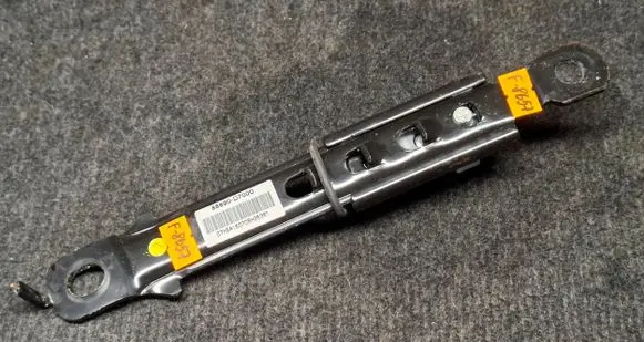 Hyundai Tucson TL Seat belt height adjuster 88890D7000