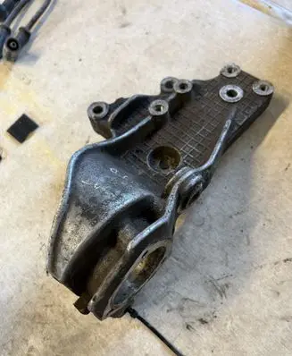 Fiat Bravo - Brava Driveshaft support bearing bracket 46547519