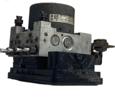 Renault Trafic III (X82) Master brake cylinder 476607609R 93868515 28515240093