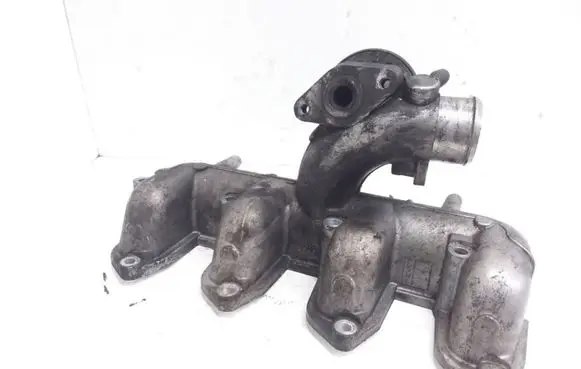 Ford Focus Intake manifold 2K10BXS7AAA