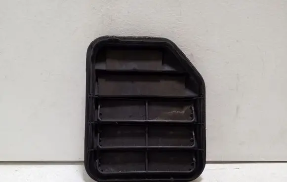 Ford Galaxy Quarter panel pressure vent EM2BB280B62AC EM2BB280B63AC