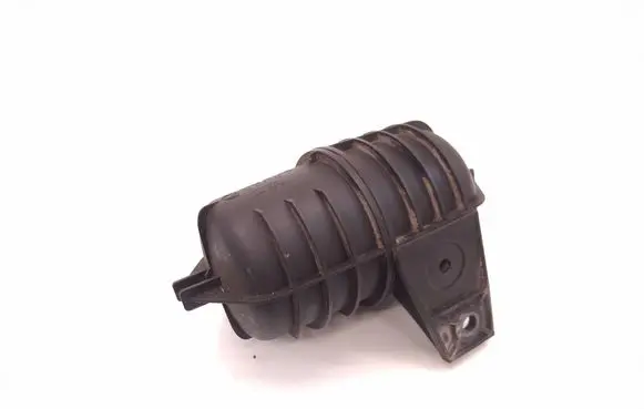 Vacuum air tank