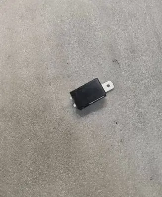 Mitsubishi Pajero Wing mirror control module MR583832