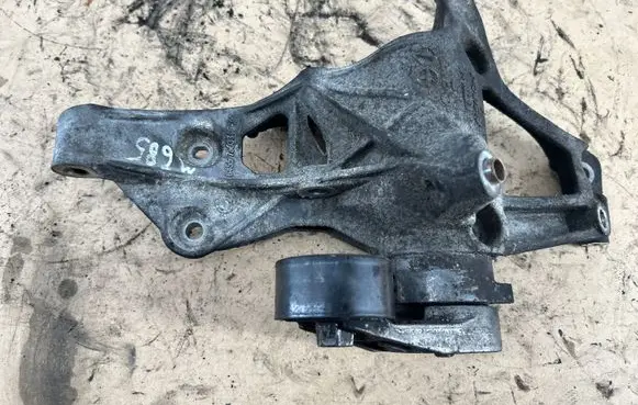BMW 1 F20 F21 A/C compressor mount bracket 7603346