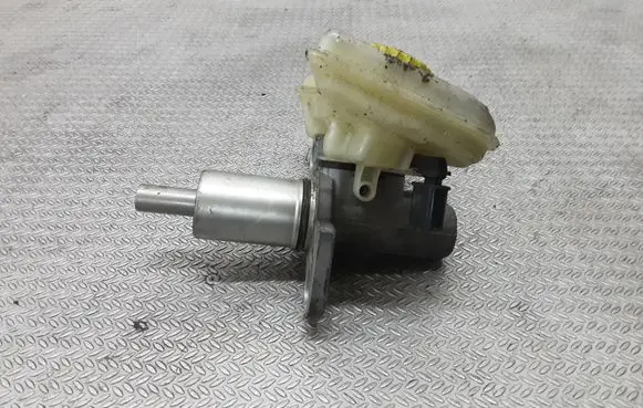 Audi A6 S6 C5 4B Master brake cylinder 32067009