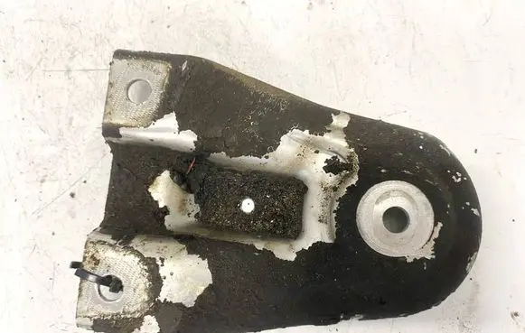 Audi A6 S6 C6 4F Engine mounting bracket