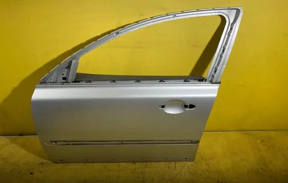 Volvo S40 Front door 