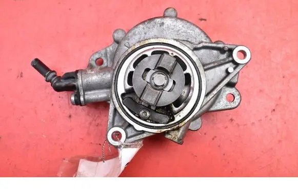 Citroen C4 II Vacuum pump 7597920-02