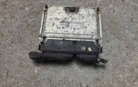 Volkswagen Golf IV Engine control unit/module 038906012FA