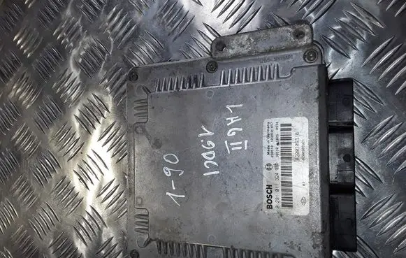 Renault Laguna II Engine control unit/module 0281011324 8200309316 8200309321