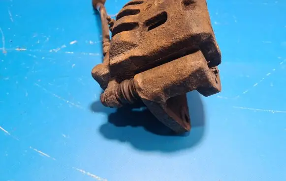 Subaru Legacy Front brake caliper