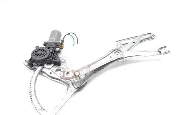 Mercedes-Benz E AMG W210 Front door window regulator with motor 0130821671
