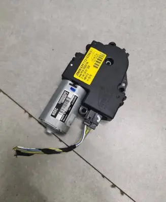 BMW X5 F15 Sunroof motor/actuator 7316396 10025374A 0000002080