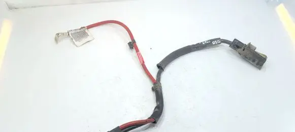 Volkswagen PASSAT B8 Positive cable (battery) 5Q0971228A