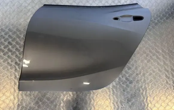 Maserati Ghibli Rear door