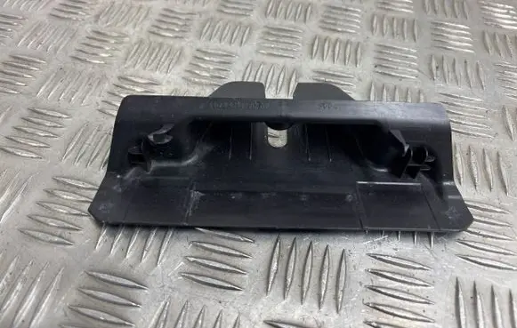 Land Rover Discovery Sport Tailgate/boot lid lock trim FK7246420AB FK7246420