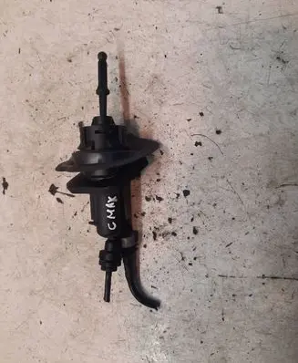 Ford Focus C-MAX Clutch master cylinder 3M517A543AD