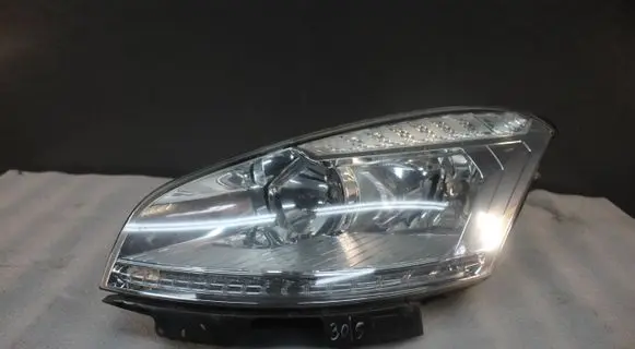 Citroen C4 I Picasso Headlight/headlamp 1629800
