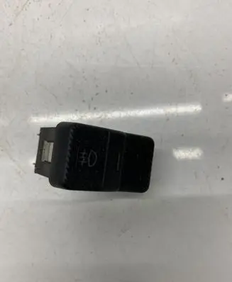 Fog light switch