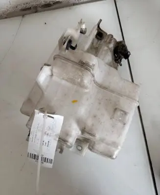 Mazda CX-5 Windshield washer fluid reservoir/tank KD4567480