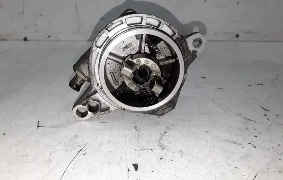 BMW 5 E39 Vacuum pump 2249939
