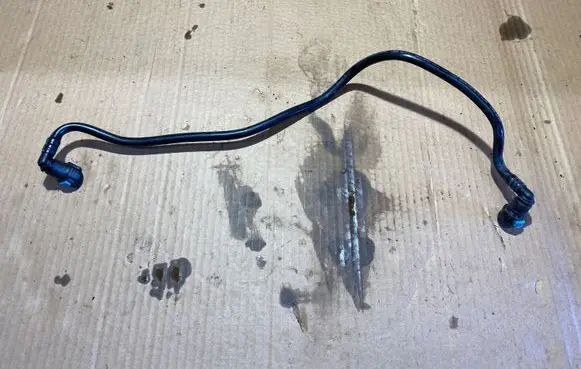 Brake vacuum hose/pipe