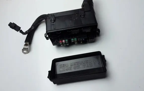 Nissan Micra K14 Fuse module 243875FA0B