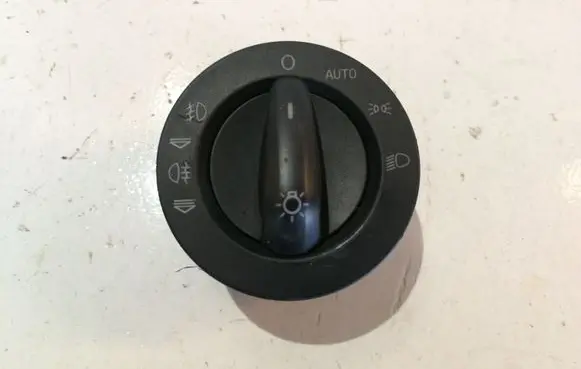 Light switch