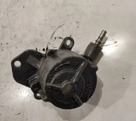 Peugeot 206 Vacuum pump D143