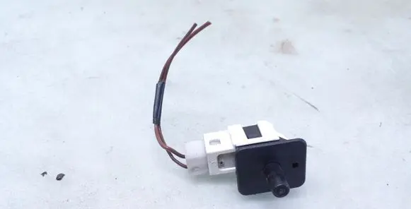 Mercedes-Benz CLS C219 Rear door sensor 2028209410