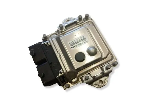 Suzuki SX4 S-Cross Engine control unit/module 0261S08263 3391061M00 1039S67589