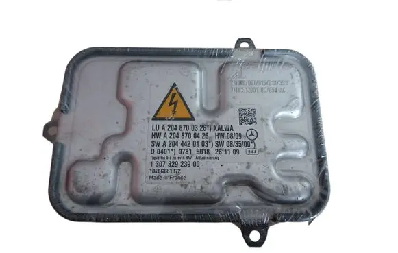 Mercedes-Benz C W204 Xenon control unit/module A2048700326 A2044420103 A2048700426